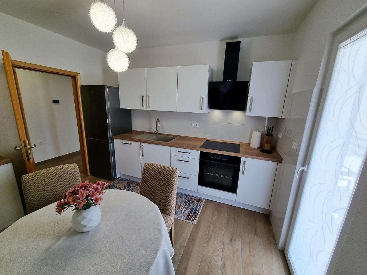 Apartments Valentina Umag Exteriör bild